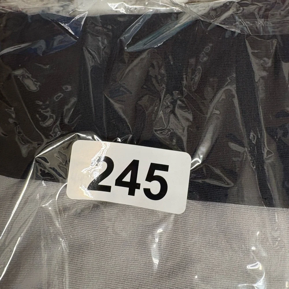Nike‎ GirlsTwo-Tone Black and White Leggings size Large